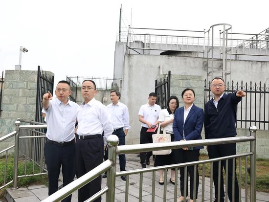 茅台集团领导到循环产投公司宣讲并调研